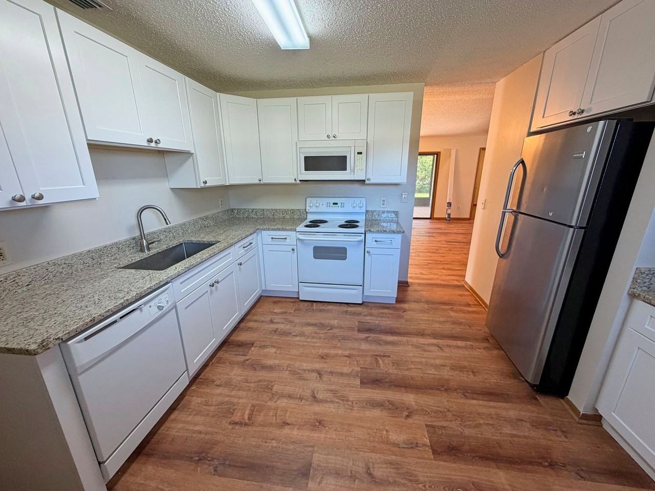 58 Westmoreland Dr - Photo 4 of 17