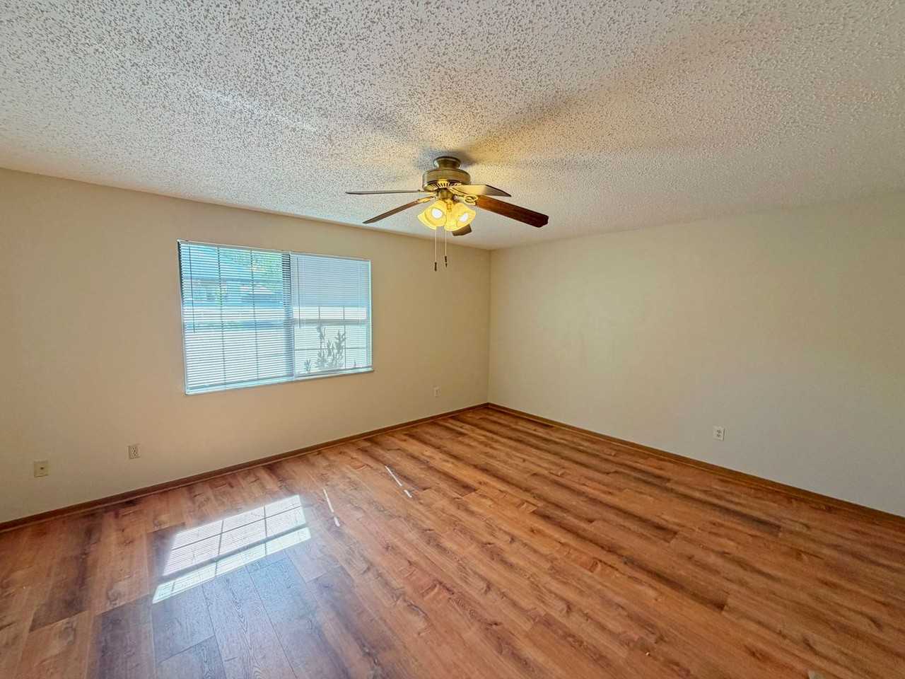 58 Westmoreland Dr - Photo 7 of 17