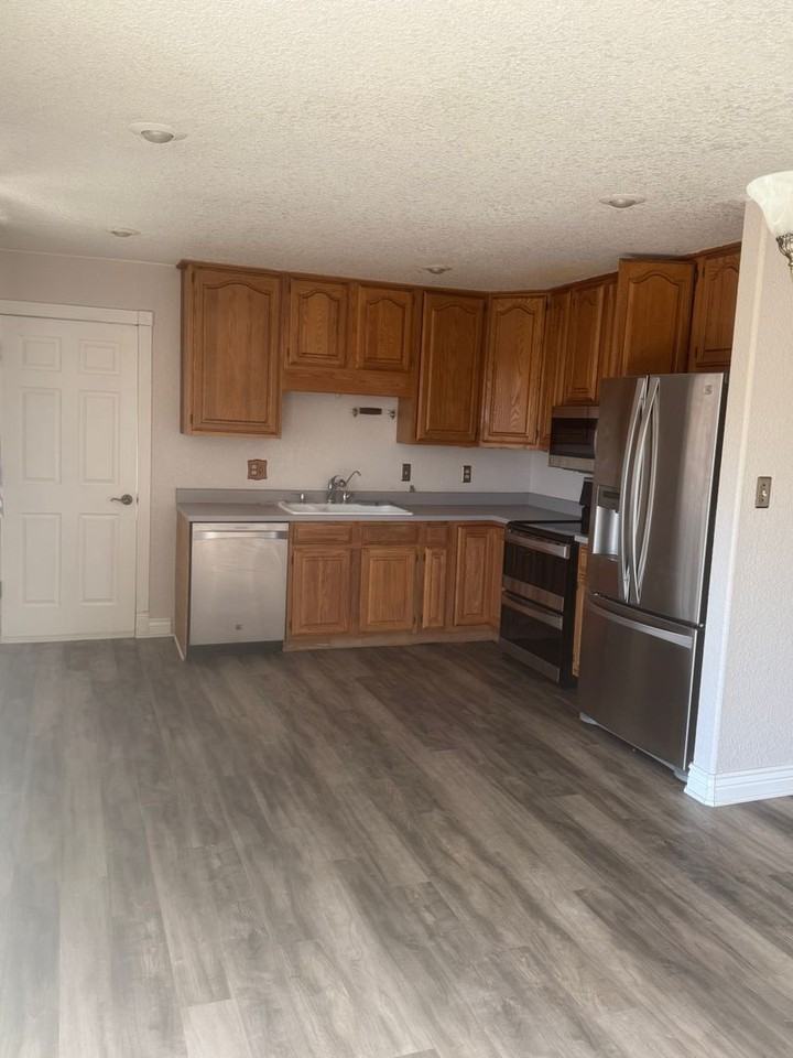 4698 S Fountain Cir - Photo 2 of 7