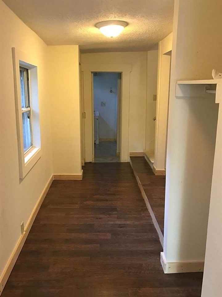 2324 Sauer Ave - Photo 2 of 3