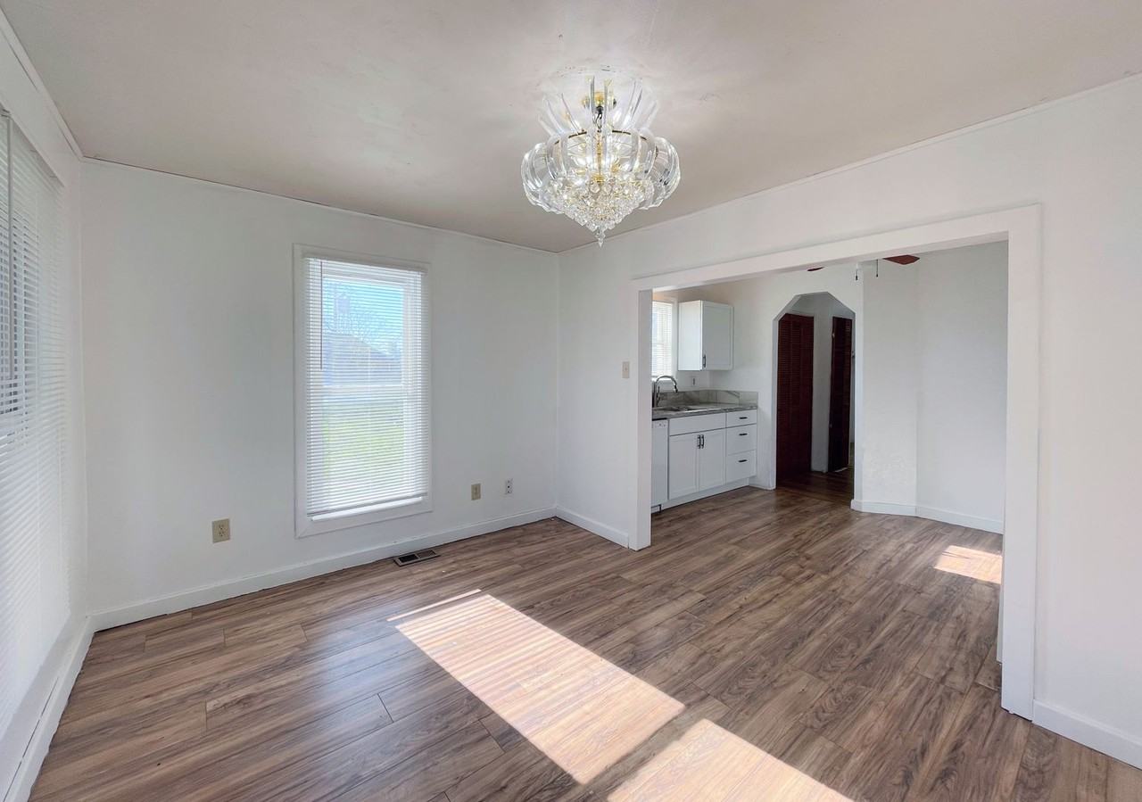107 W Avenue A - Photo 3 of 20