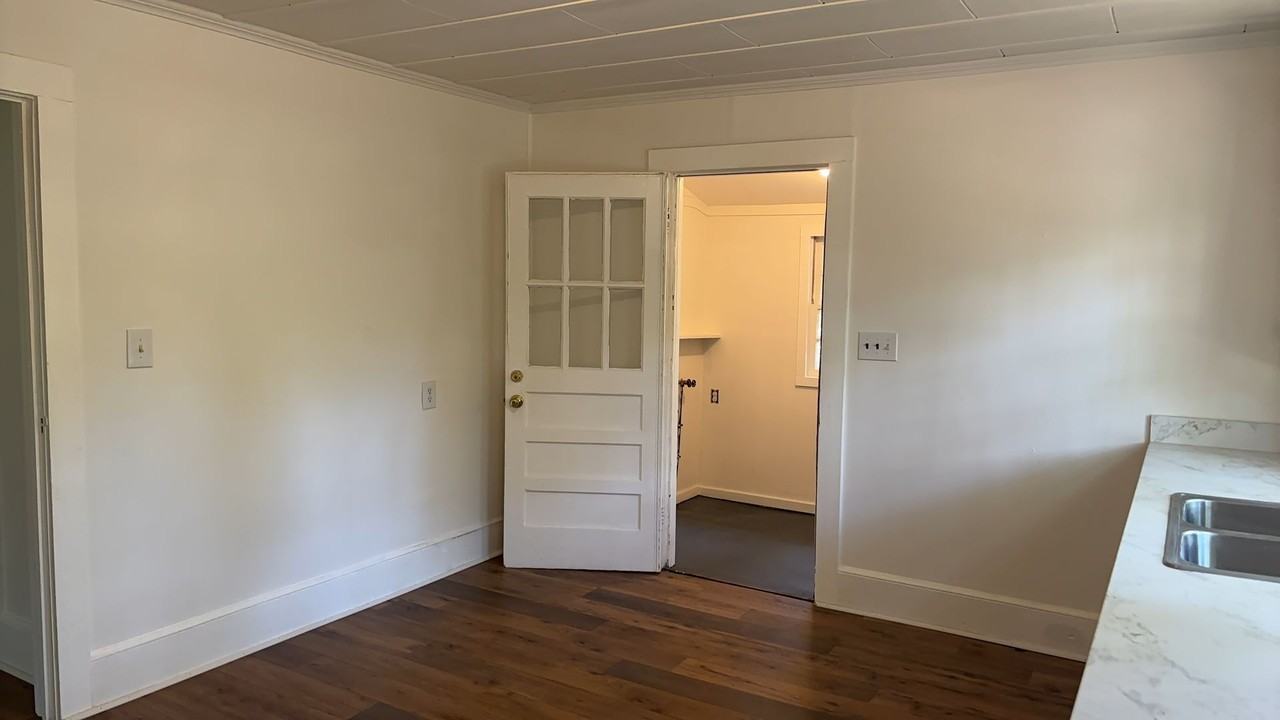1512 W Warren St - Photo 5 of 15