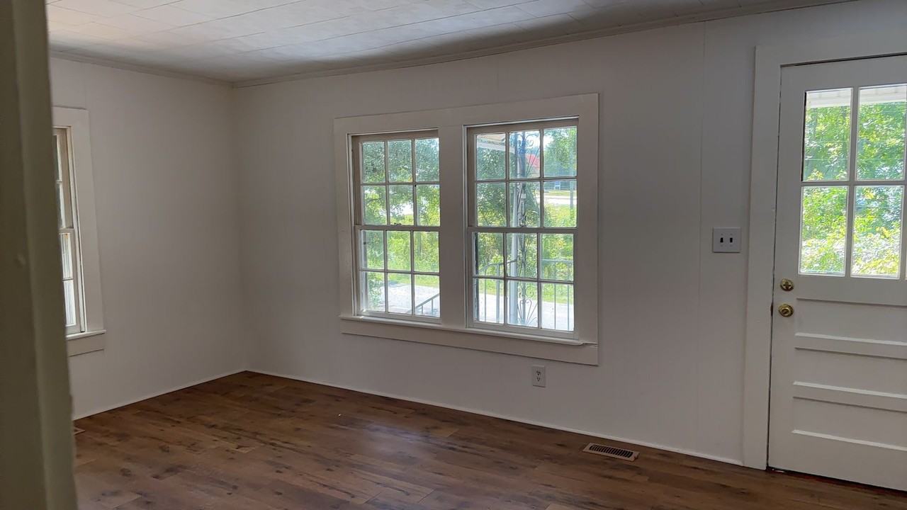 1512 W Warren St - Photo 6 of 15