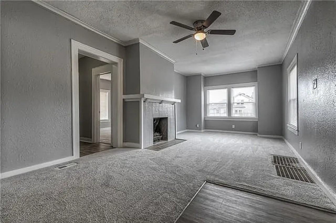 5823 Prospect Ave - Photo 3 of 18