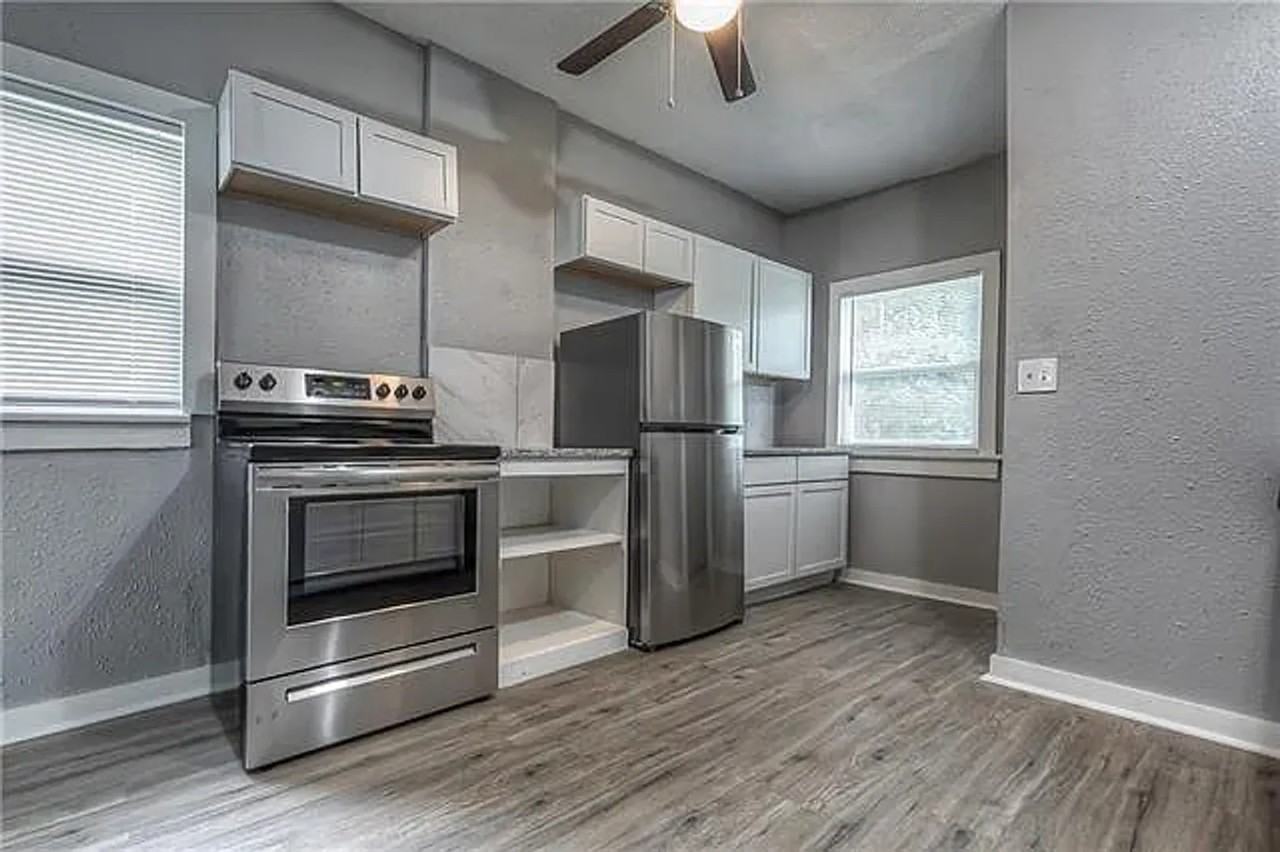 5823 Prospect Ave - Photo 6 of 18