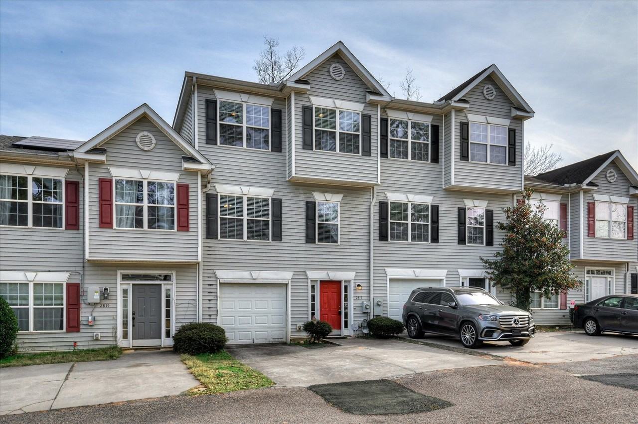 2817 Brickrun Way - Photo 3 of 38