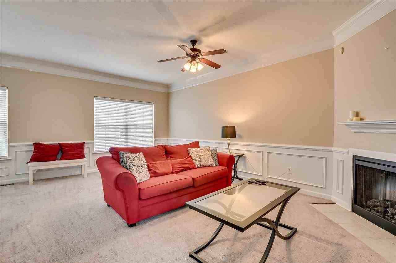 2817 Brickrun Way - Photo 7 of 38