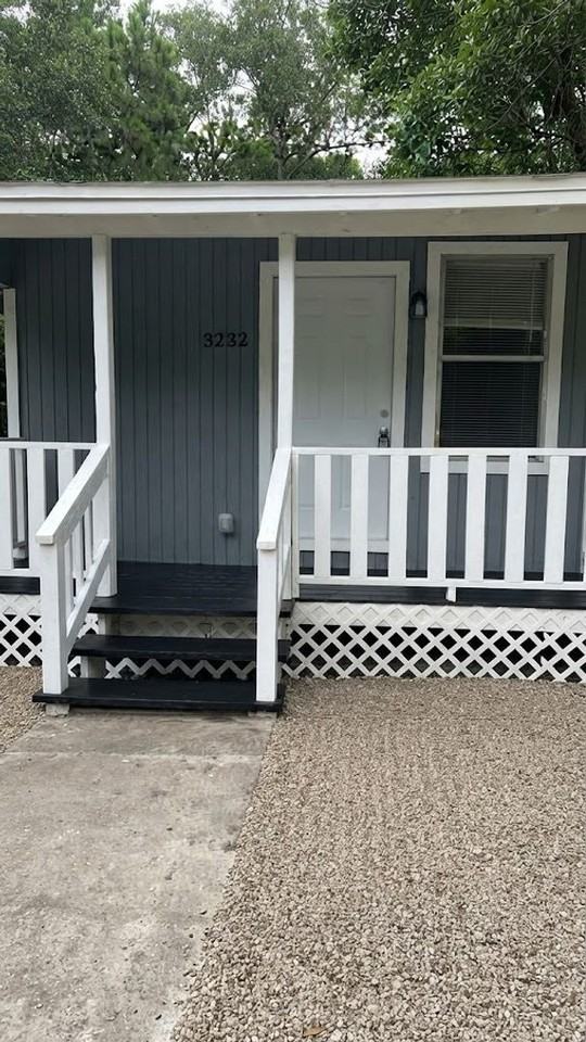 3232 Dillon St - Photo 2 of 18