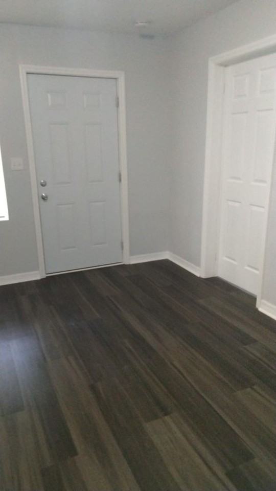 3232 Dillon St - Photo 4 of 18
