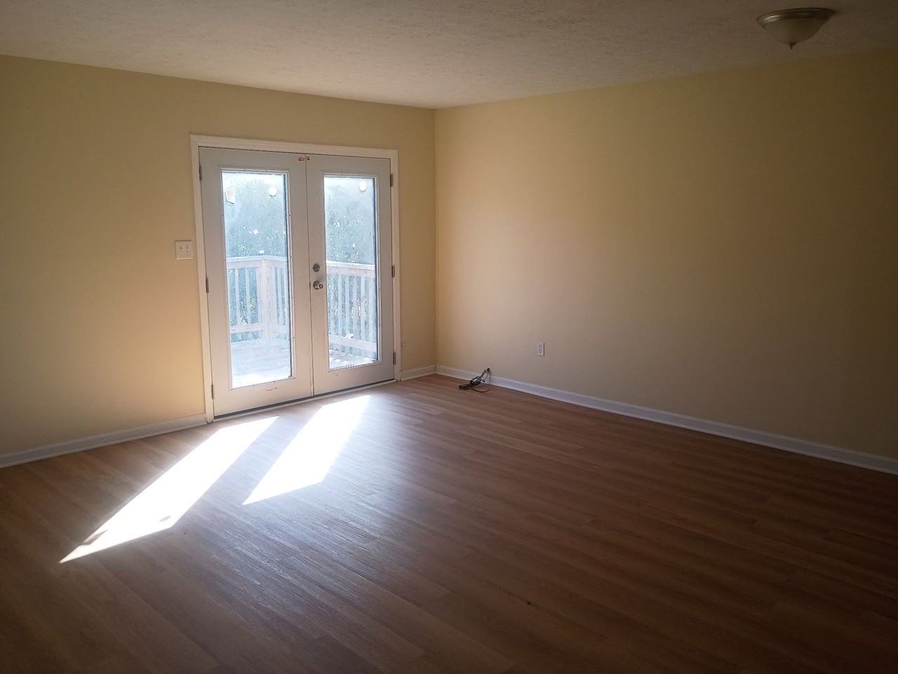 1414 Kingswood Way - Photo 3 of 19