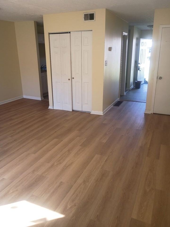 1414 Kingswood Way - Photo 4 of 19