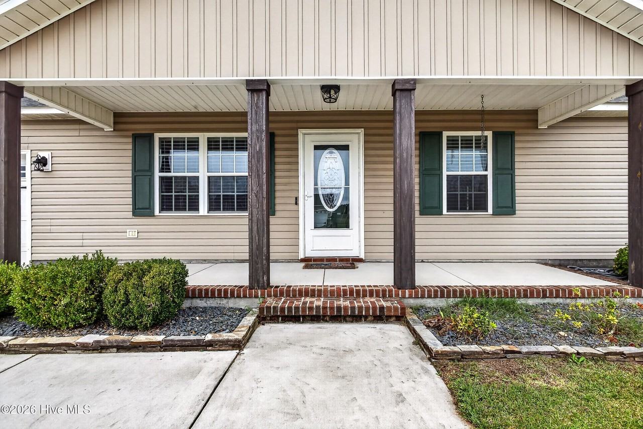 114 Eagle Ridge Dr - Photo 4 of 33
