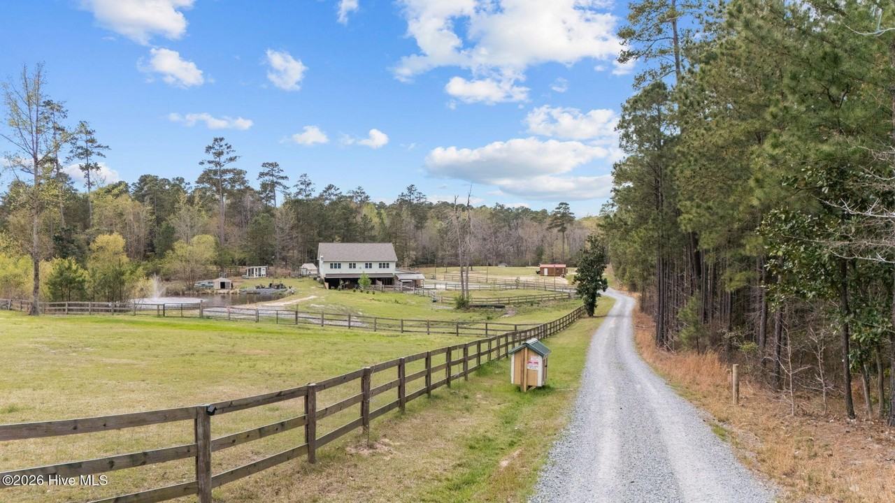 230 Causey Rd - Photo 6 of 38