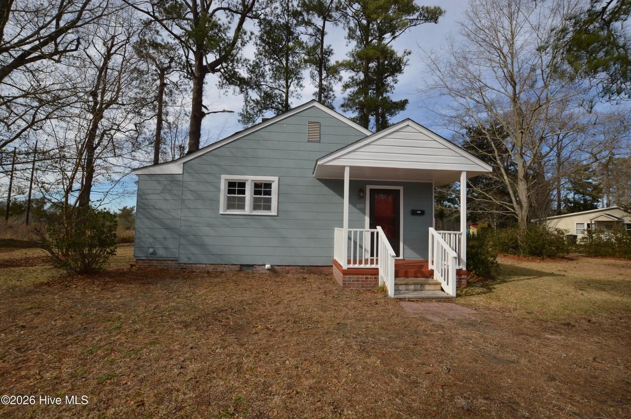 500 Sherwood Rd - Photo 2 of 17