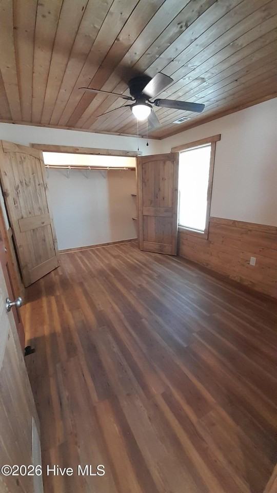 141 Macon St - Photo 5 of 8