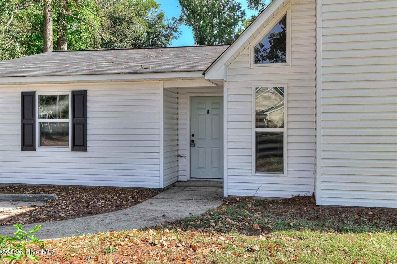 280 Maywood Dr - Photo 4 of 34