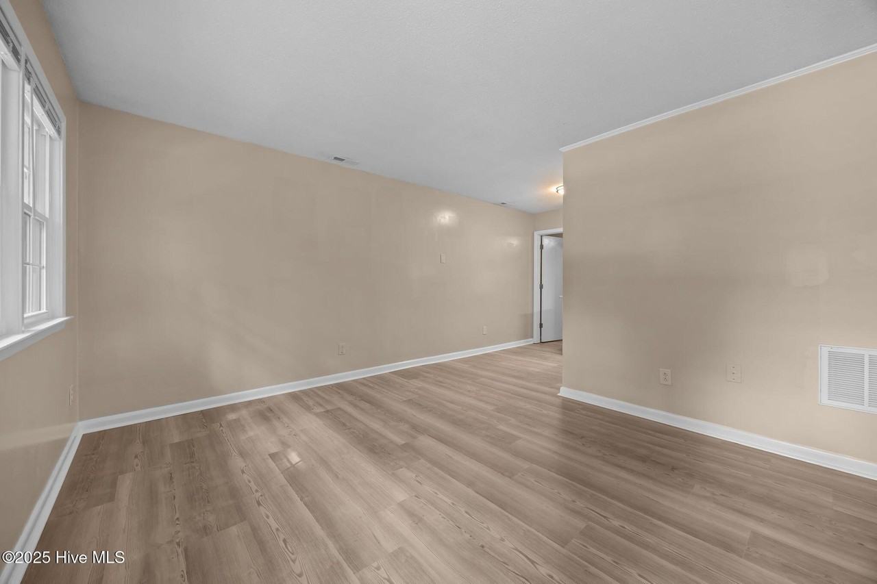 1190 Gould Rd #3 - Photo 5 of 19