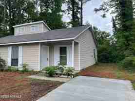 127 Twinwood Dr - Photo 1 of 1
