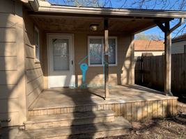 featured image of 1428 1/2 W Harry St