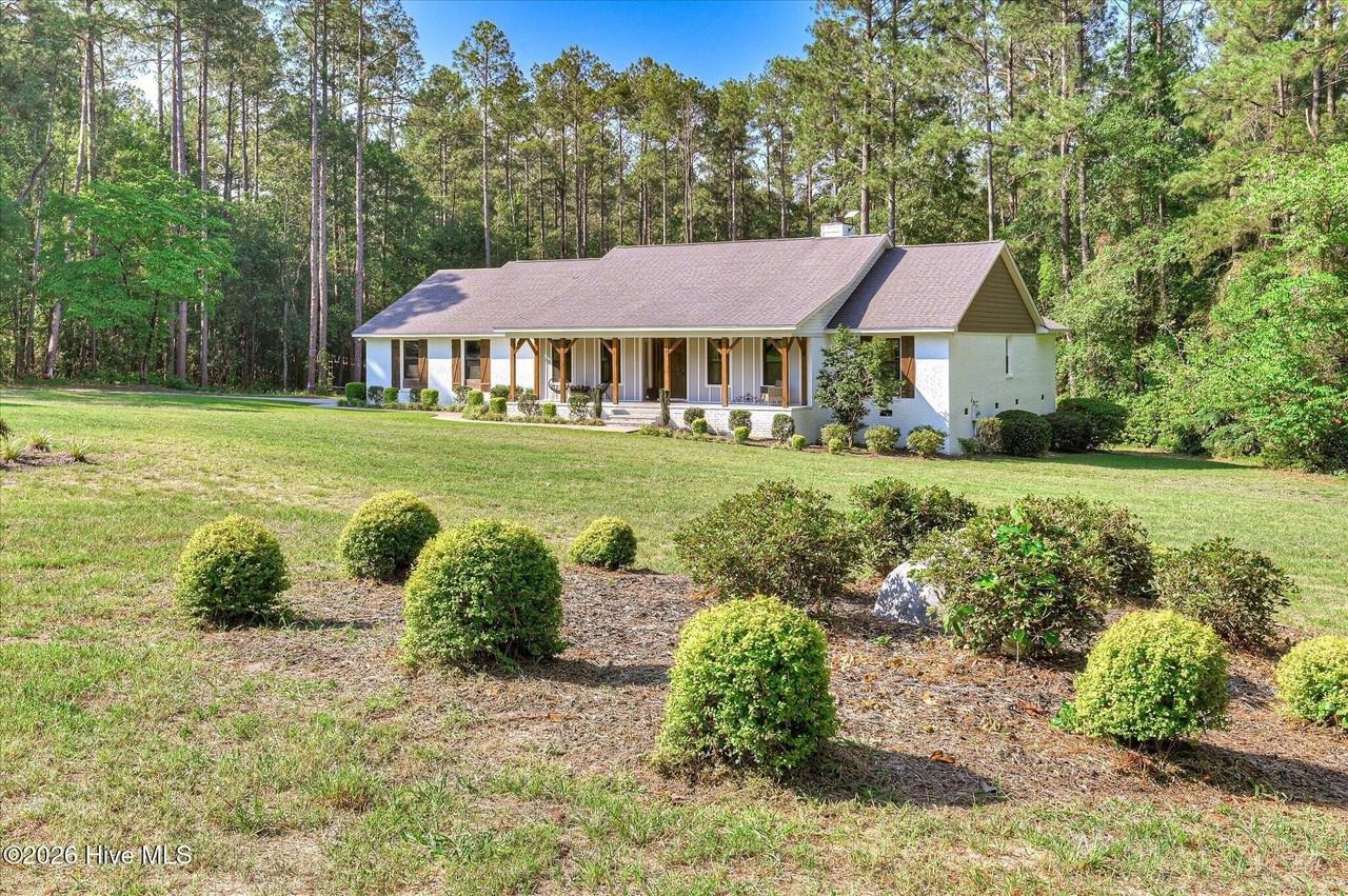 1006 Tamarack Dr - Photo 4 of 50