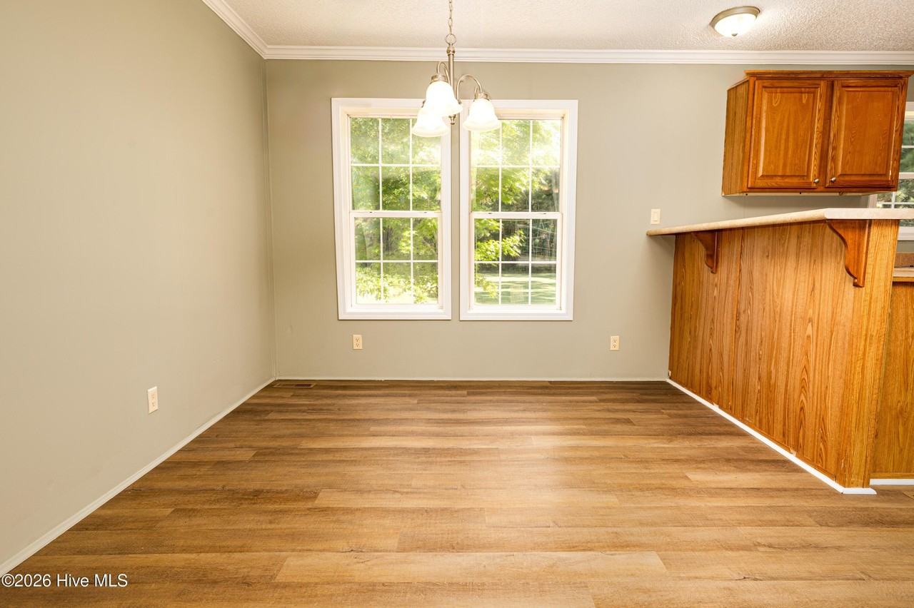 1120 Spring Garden Rd - Photo 7 of 23