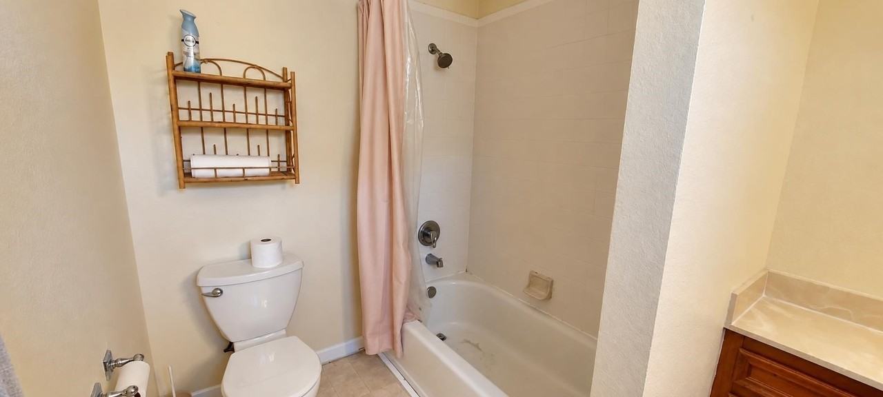 1505 Sunset Dr - Photo 5 of 11