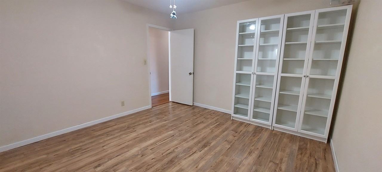 1505 Sunset Dr - Photo 6 of 11