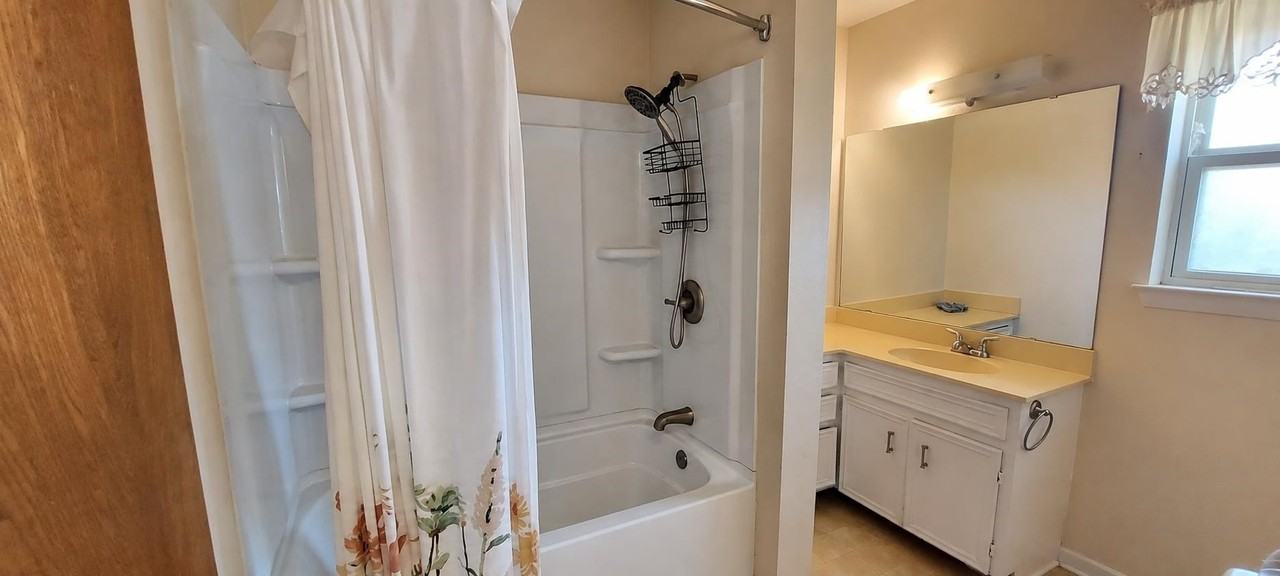 1505 Sunset Dr - Photo 7 of 11
