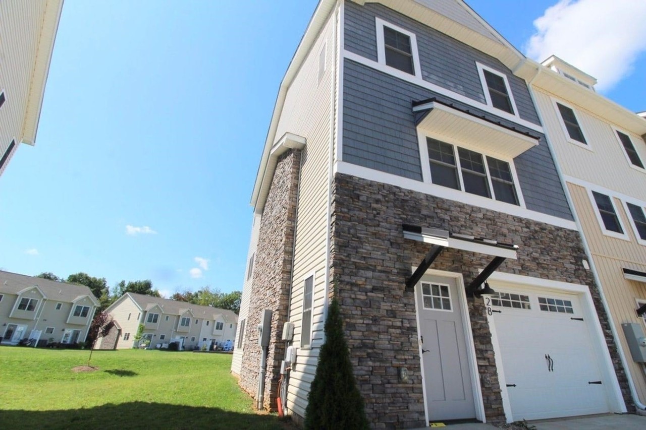 1428 Appaloosa Ct - Photo 2 of 20