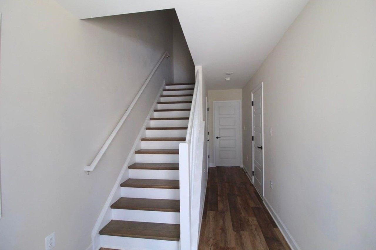 1428 Appaloosa Ct - Photo 3 of 20