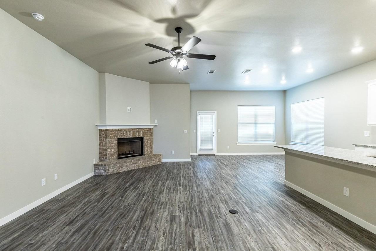 7528 98th Pl - Photo 7 of 42
