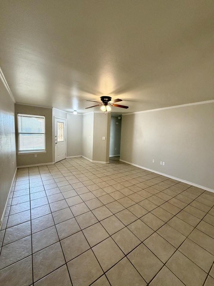 531 N Clinton Ave #A - Photo 6 of 22
