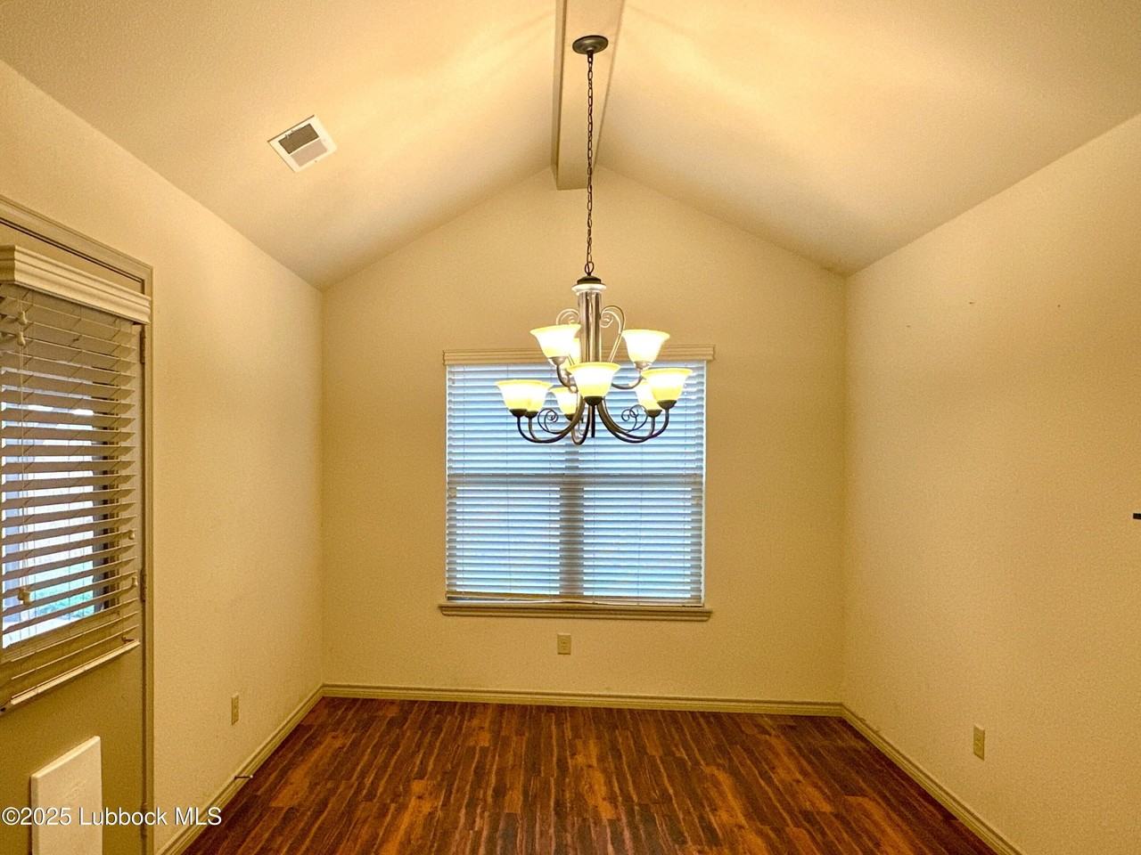 3001 112th St - Photo 7 of 18