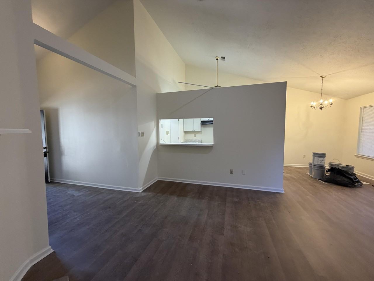 1584 Springfield Dr - Photo 5 of 22