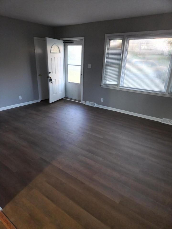 3832 Walhampton Dr - Photo 5 of 12