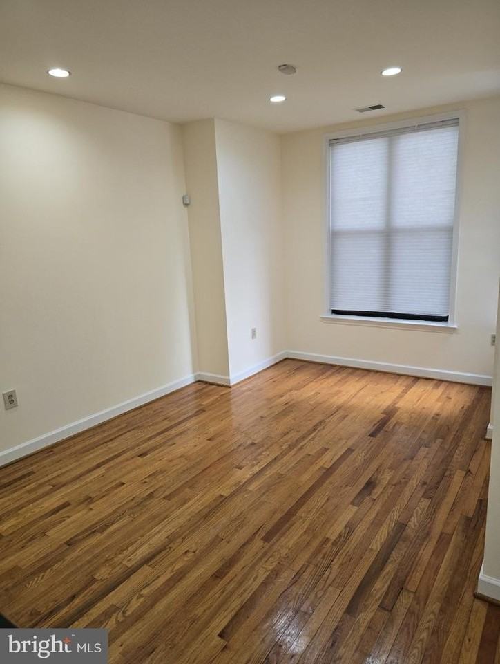 706 10th St Ne - Photo 4 of 18