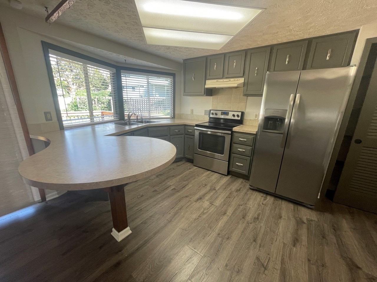2802 Mars Cir - Photo 3 of 15