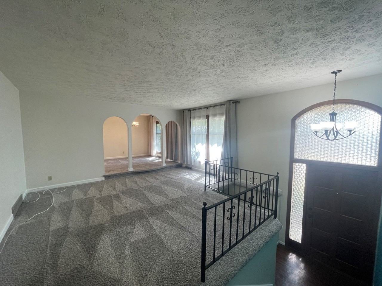 2802 Mars Cir - Photo 6 of 15