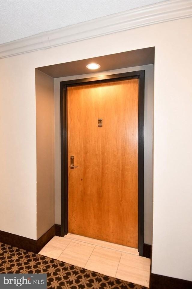 1808 Old Meadow Rd - Photo 3 of 46