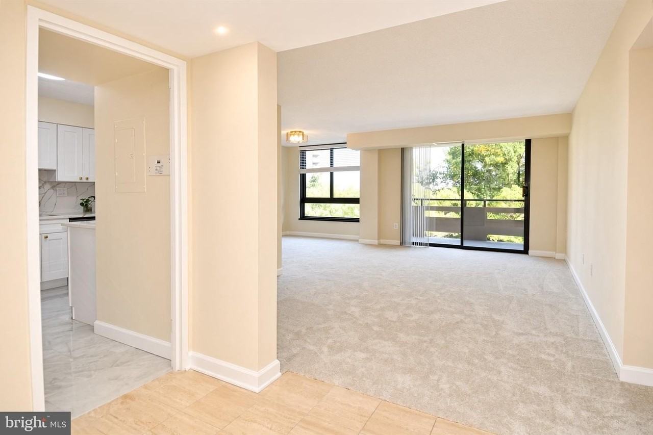 1808 Old Meadow Rd - Photo 5 of 46