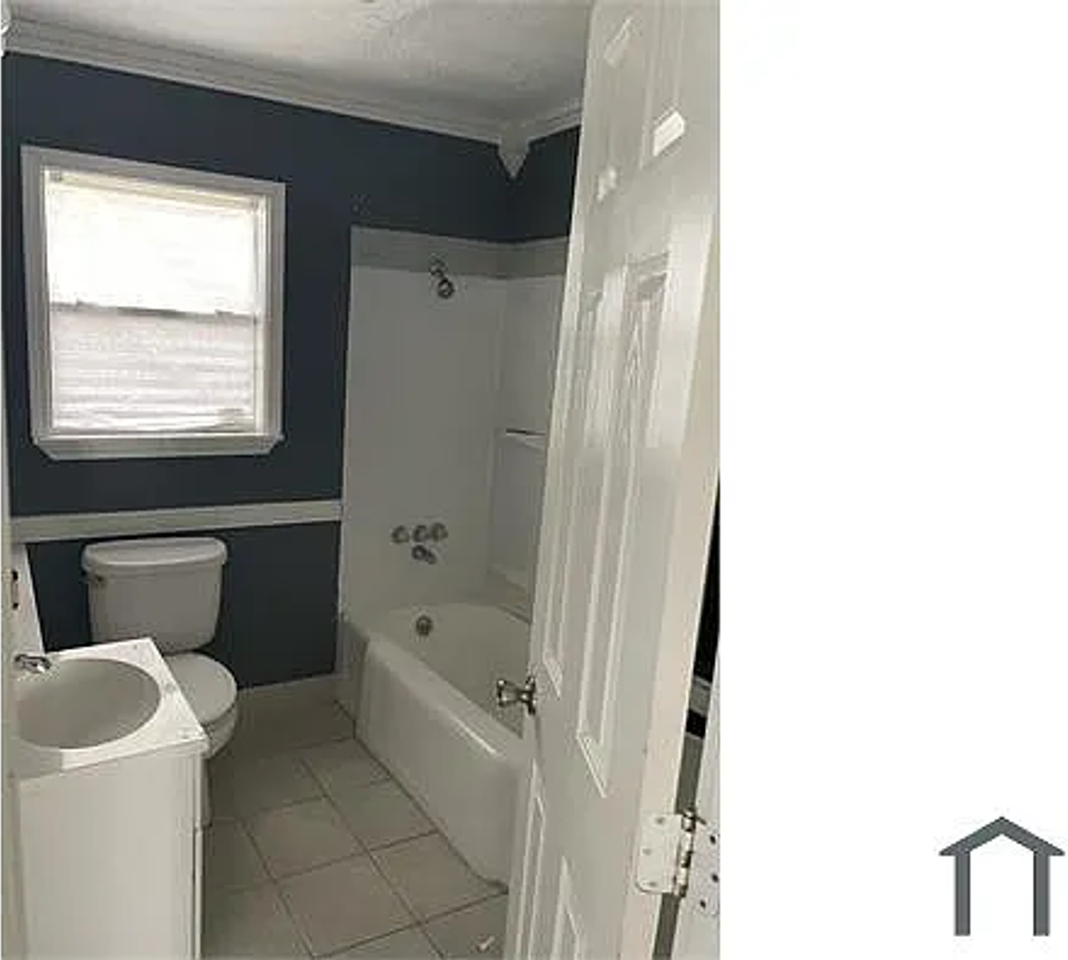 3975 Cleveland St - Photo 5 of 5