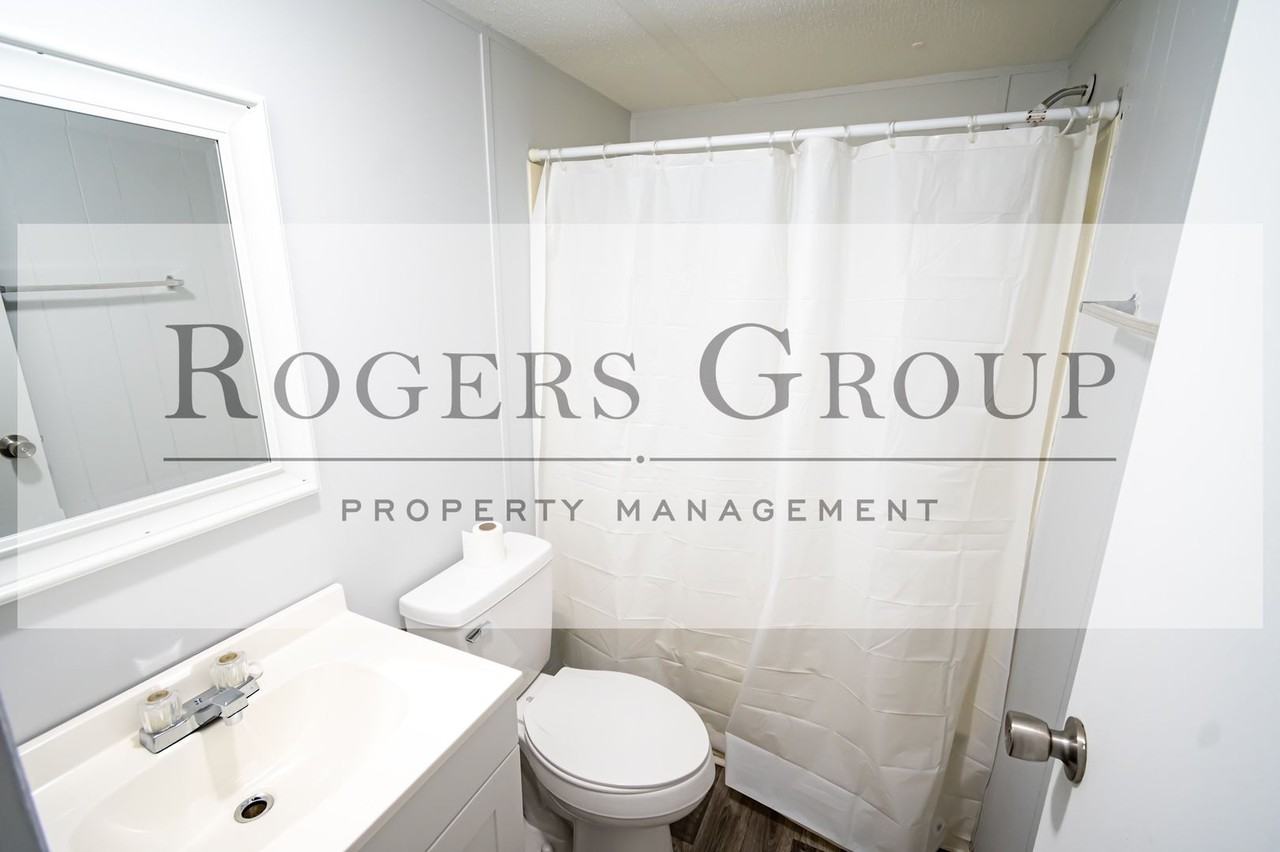 Linwood Ln #20 - Photo 4 of 9