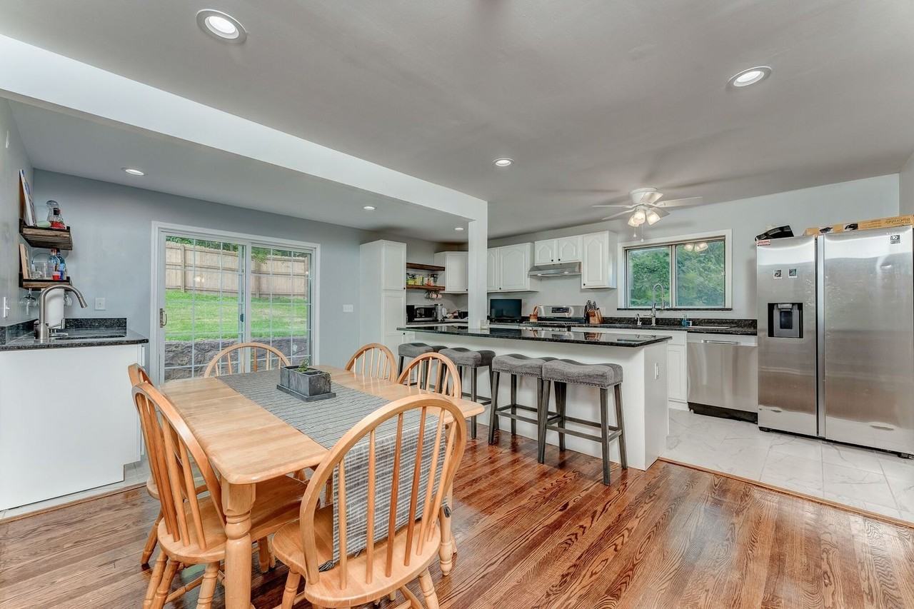 123 Hoffman Ave - Photo 4 of 24