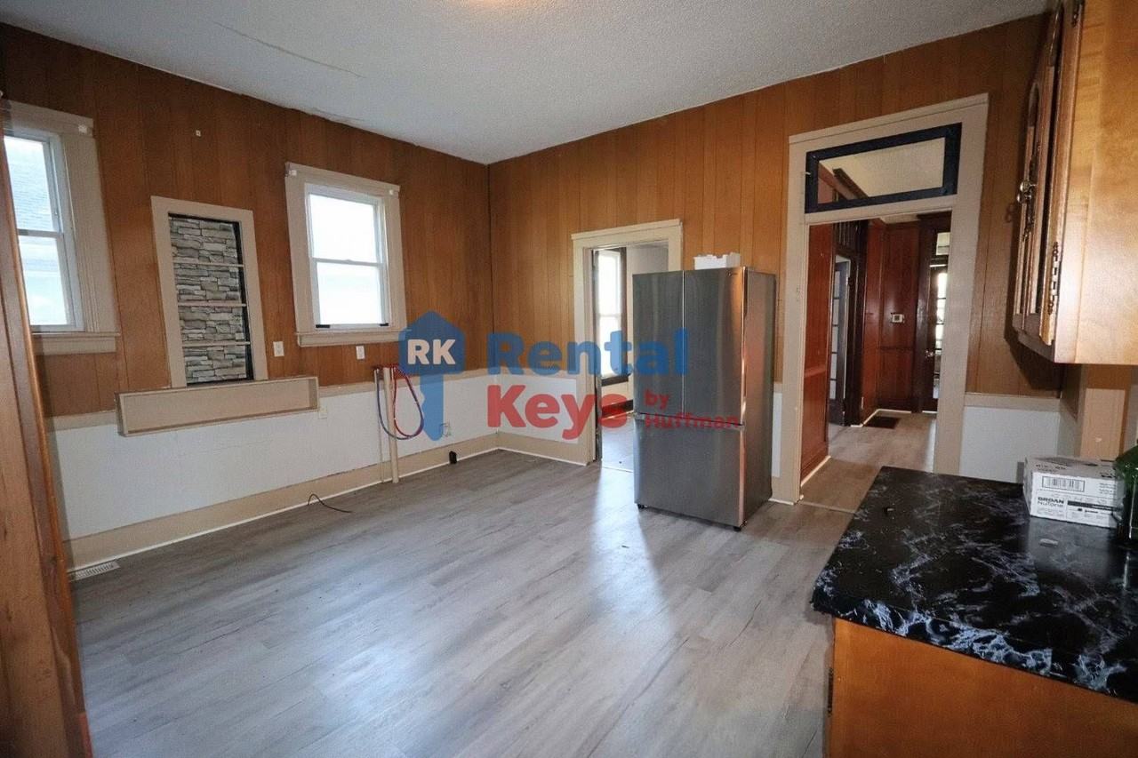 111 E Louisiana St - Photo 5 of 16