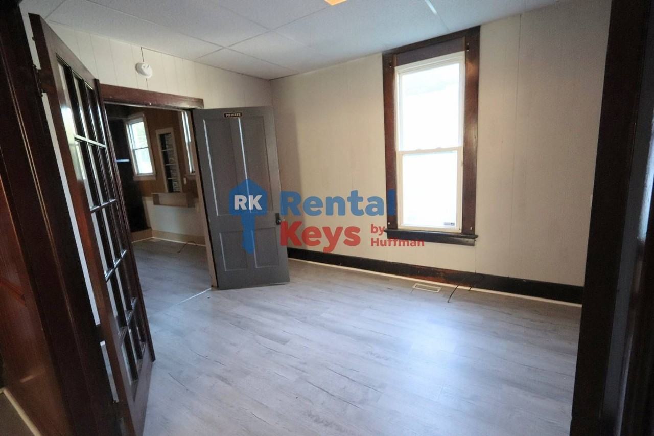 111 E Louisiana St - Photo 7 of 16