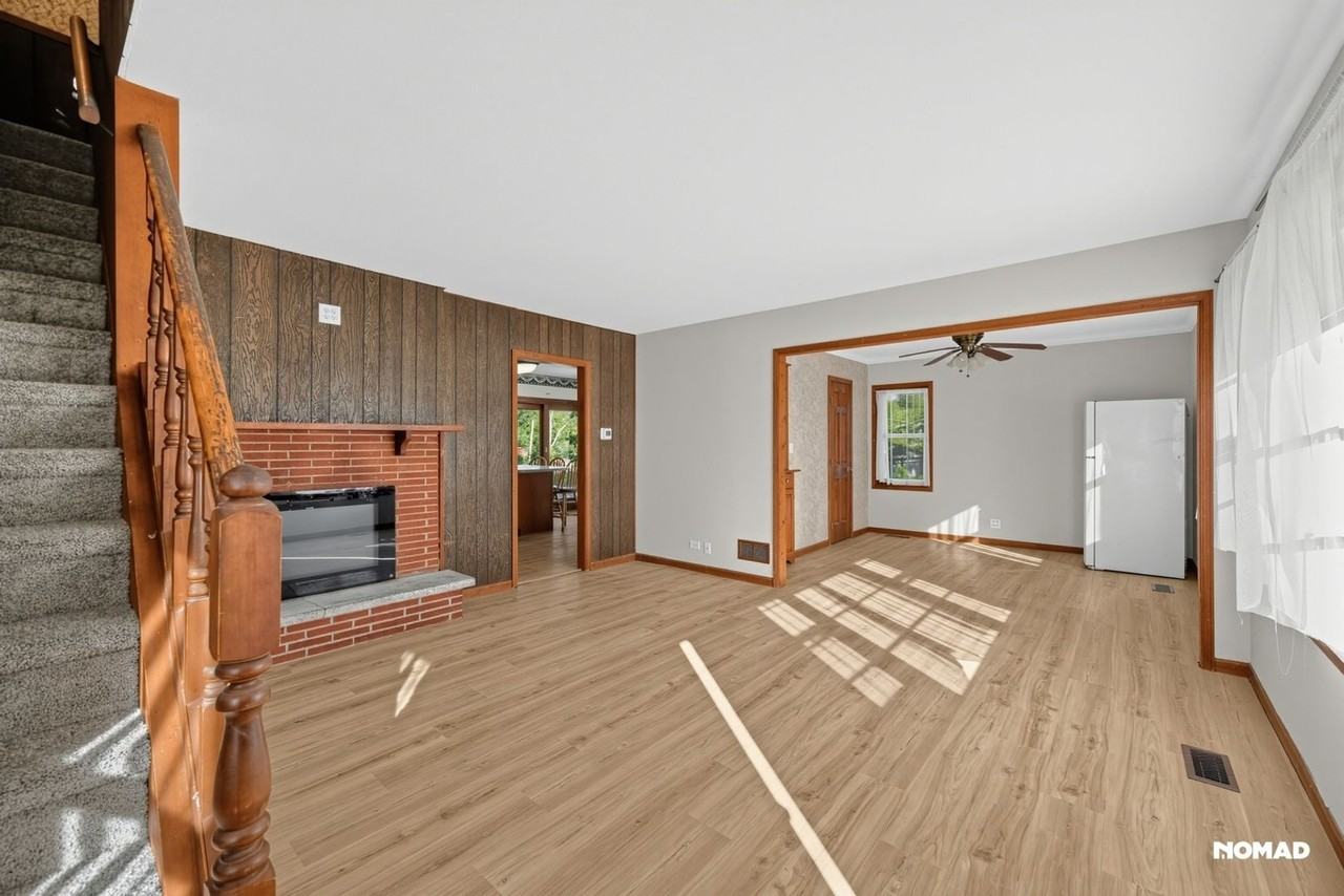 6294 Woodward Ave - Photo 4 of 12