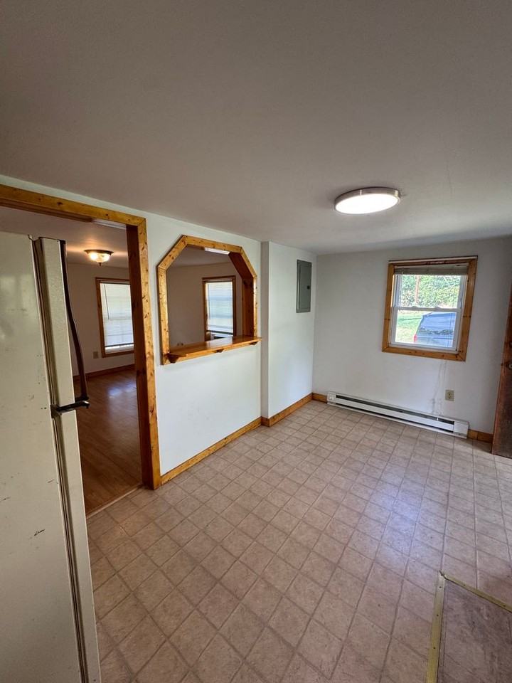 320 Small Cir - Photo 2 of 13