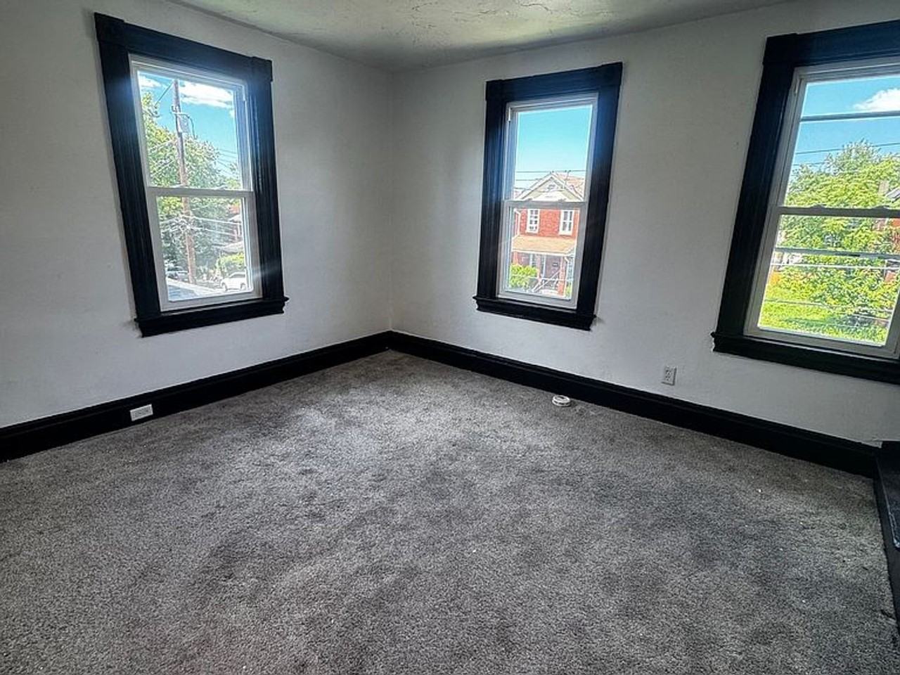 332 W 14th Ave - Photo 6 of 21