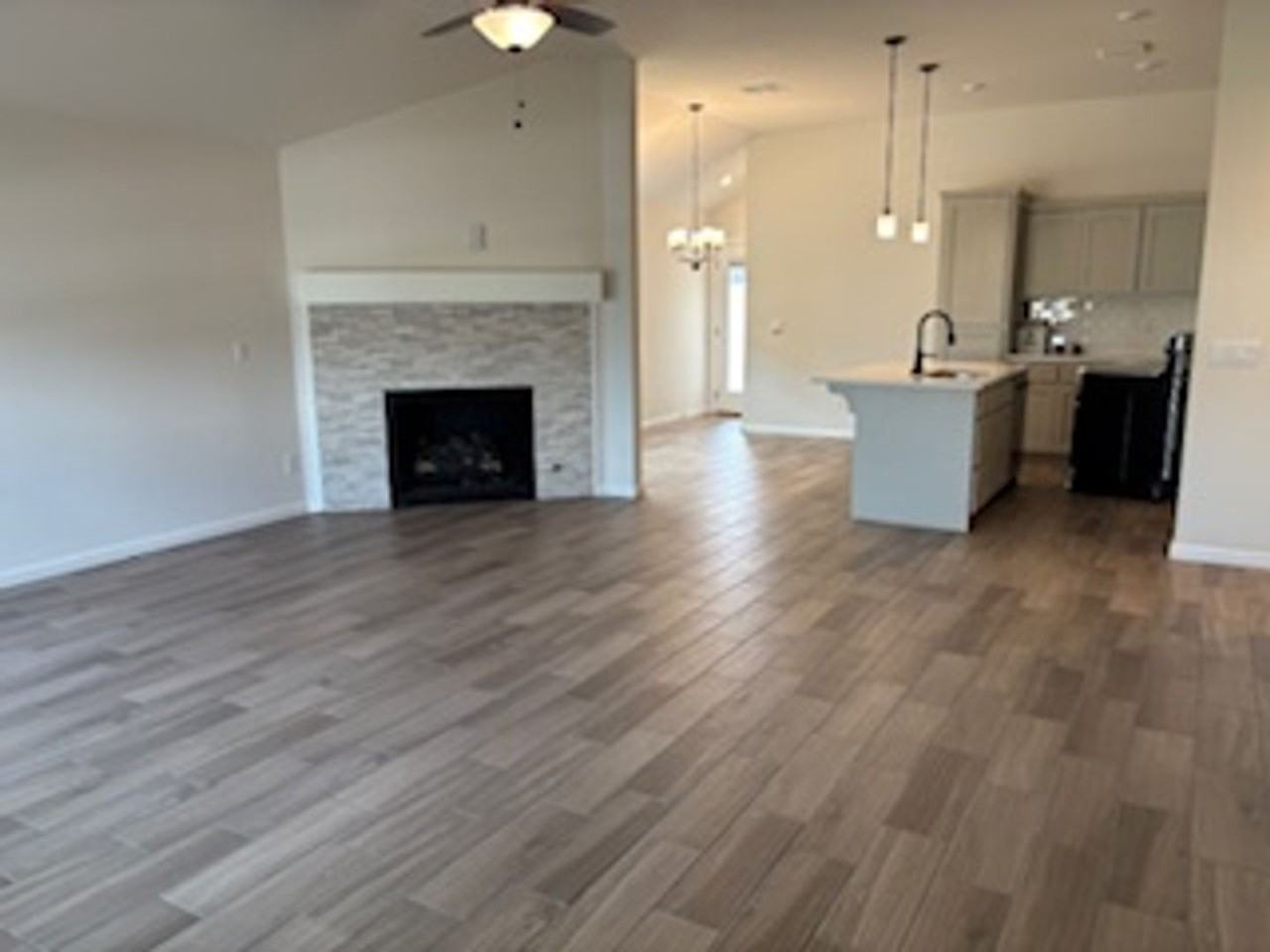 18304 Austin Ct - Photo 2 of 18