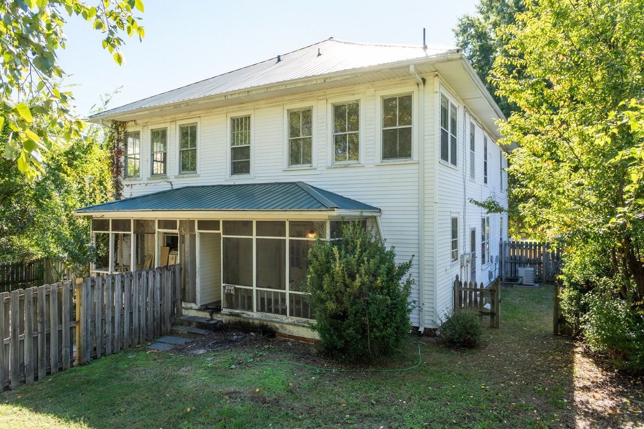 420 Piedmont St - Photo 4 of 25